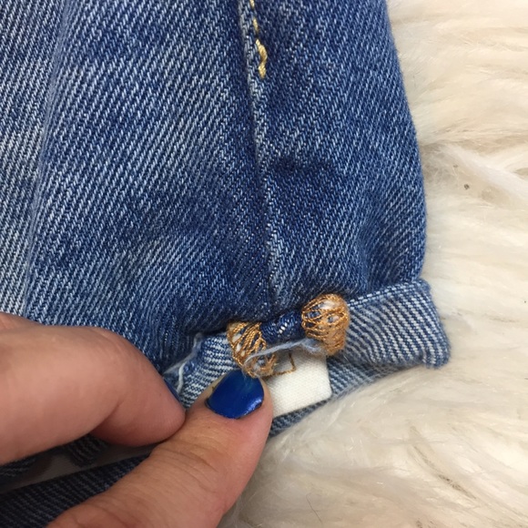 Levi's 501 Shorts 24 - Picture 7 of 7